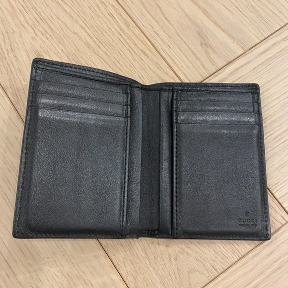 Gucci Wallet - Picture 2 of 2